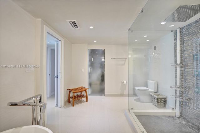 2751 S Ocean Drive 908S, Hollywood, FL 33019