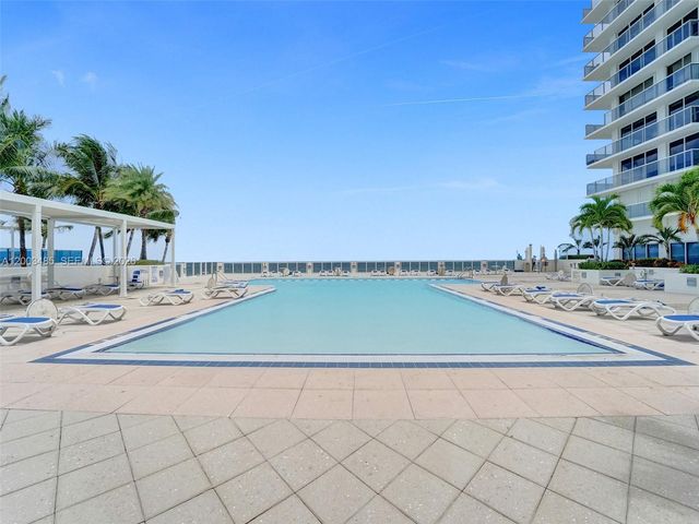 2751 S Ocean Drive 908S, Hollywood, FL 33019