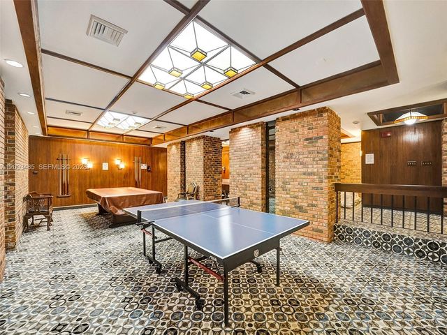 2751 S Ocean Drive 908S, Hollywood, FL 33019