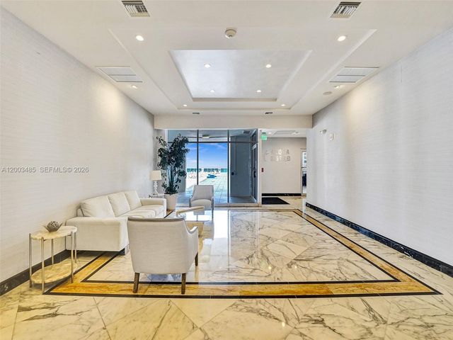 2751 S Ocean Drive 908S, Hollywood, FL 33019