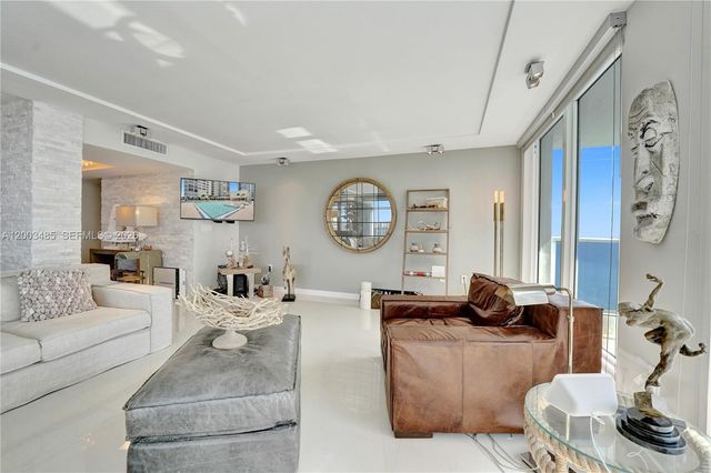 2751 S Ocean Drive 908S, Hollywood, FL 33019