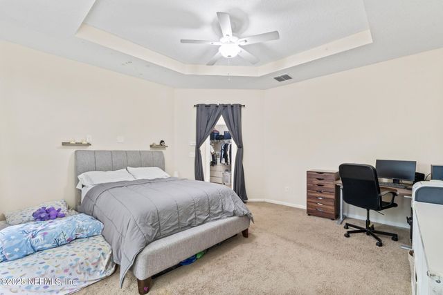 300 E AUBURN OAKS Road E, Jacksonville, FL 32218