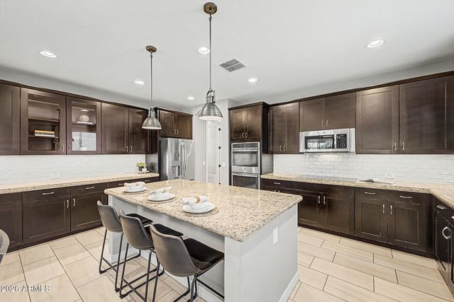 20428 E RAVEN Drive, Queen Creek, AZ 85142