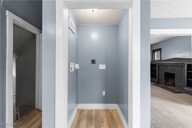 594 Columbia Avenue, Akron, OH 44310