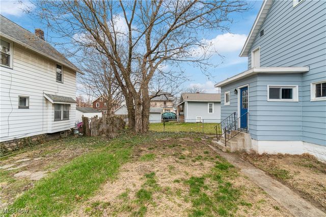 594 Columbia Avenue, Akron, OH 44310