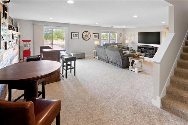 17357 Eastwood Avenue, Lakeville, MN 55044