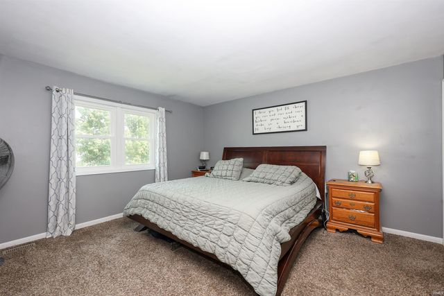 8605 Hempford Drive, Fort Wayne, IN 46819