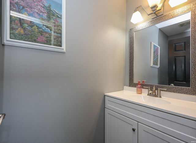 8605 Hempford Drive, Fort Wayne, IN 46819