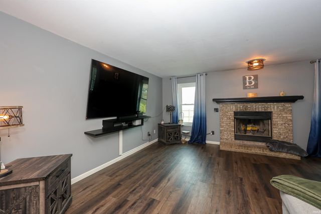 8605 Hempford Drive, Fort Wayne, IN 46819