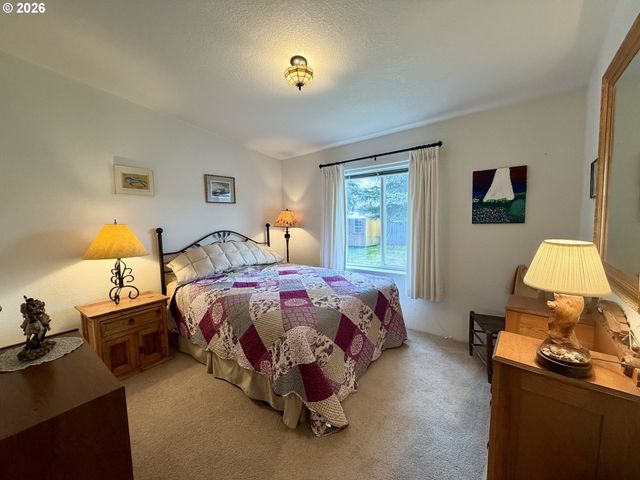 404 S COLLEGE St, Joseph, OR 97846