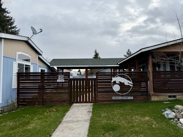 404 S COLLEGE St, Joseph, OR 97846