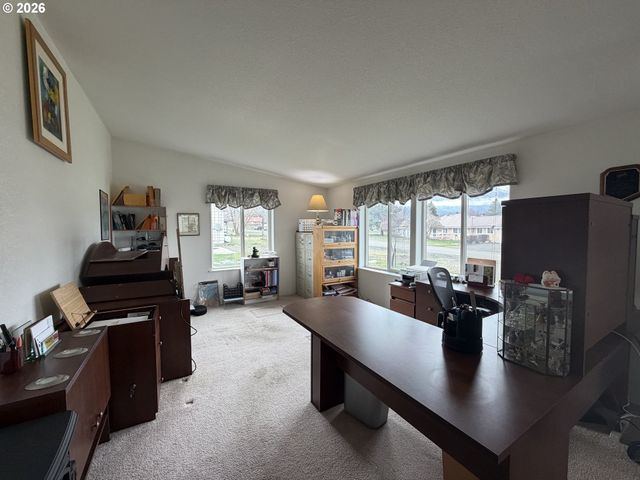 404 S COLLEGE St, Joseph, OR 97846