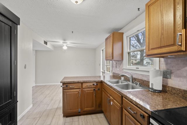 2947 Talbrock Circle, Dublin, OH 43017