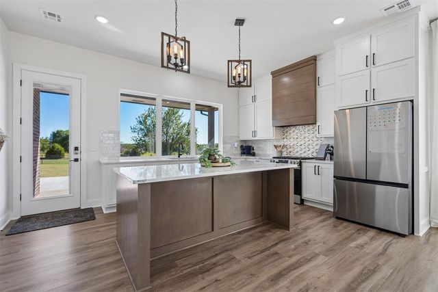 4676 Ranchero Drive, Edmond, OK 73025