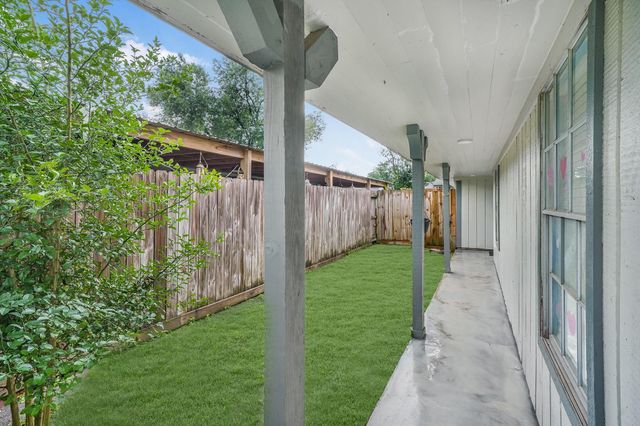 11247 Langdon Lane, Houston, TX 77072