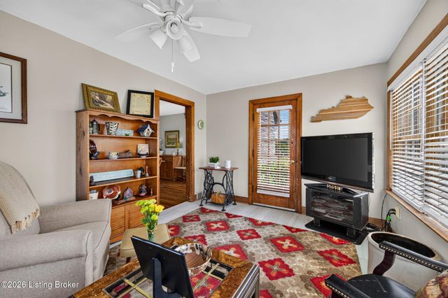 1511 Little Mount Church Rd, Taylorsville, KY 40071