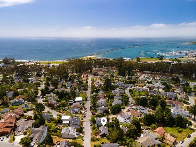 401 Avenue Del Oro, El Granada, CA 94018