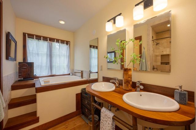 401 Avenue Del Oro, El Granada, CA 94018