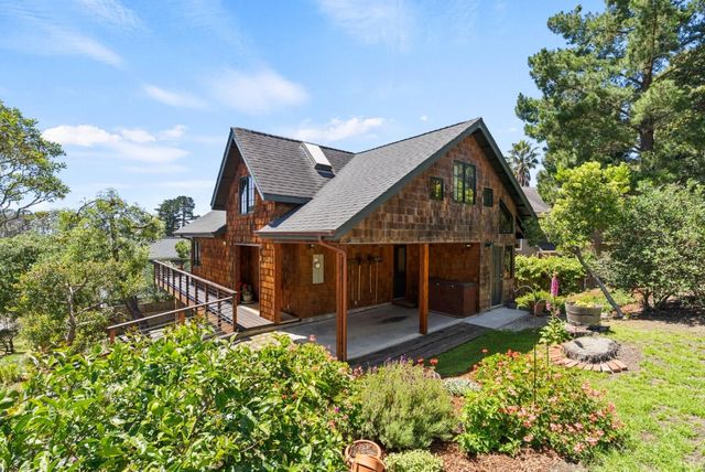401 Avenue Del Oro, El Granada, CA 94018