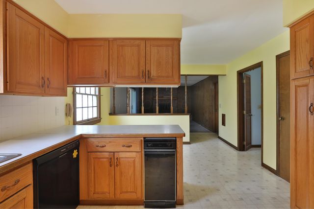 1533 Francisco Road, Columbus, OH 43220