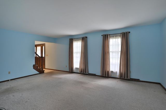 1533 Francisco Road, Columbus, OH 43220