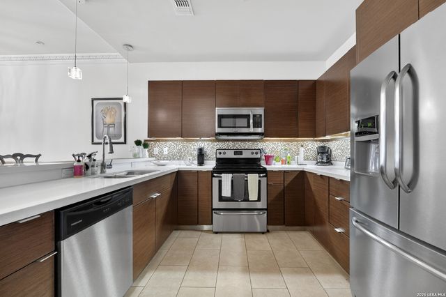 17902 La Cantera Pkwy Unit 214, San Antonio, TX 78257