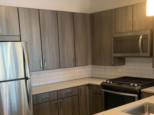 847 CHICAGO Avenue 601, Evanston, IL 60202