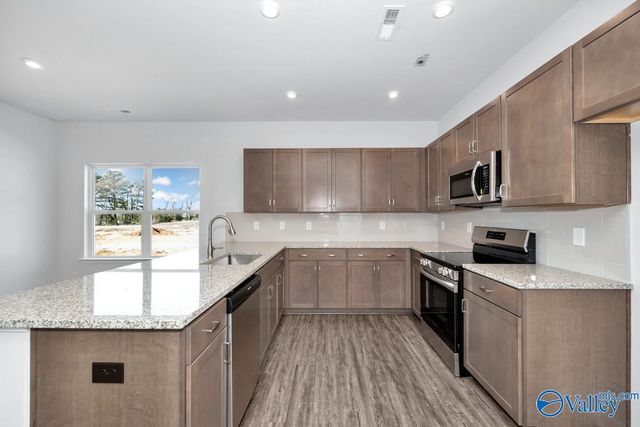 1121 Tanger Glen Trail NW, Harvest, AL 35749