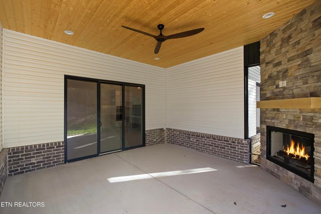 121 Nuhya Way, Loudon, TN 37774