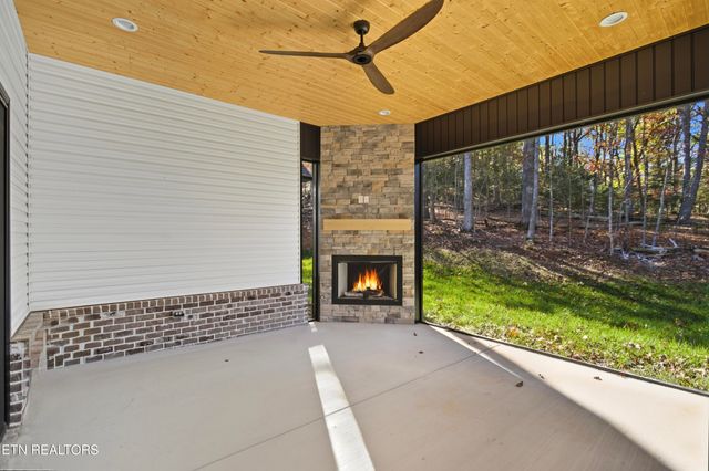 121 Nuhya Way, Loudon, TN 37774