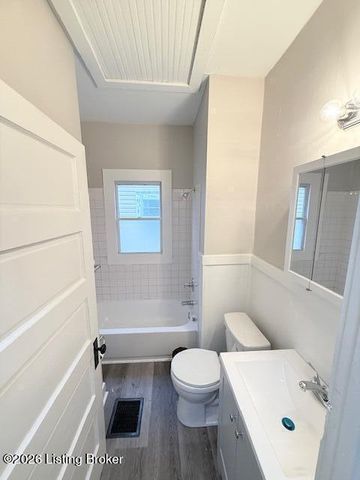 123 S 46th St, Louisville, KY 40212