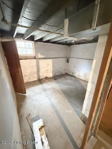 123 S 46th St, Louisville, KY 40212