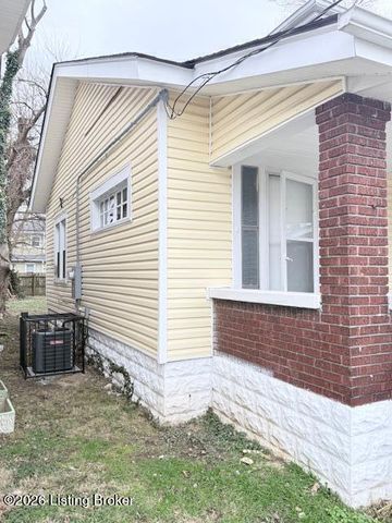 123 S 46th St, Louisville, KY 40212