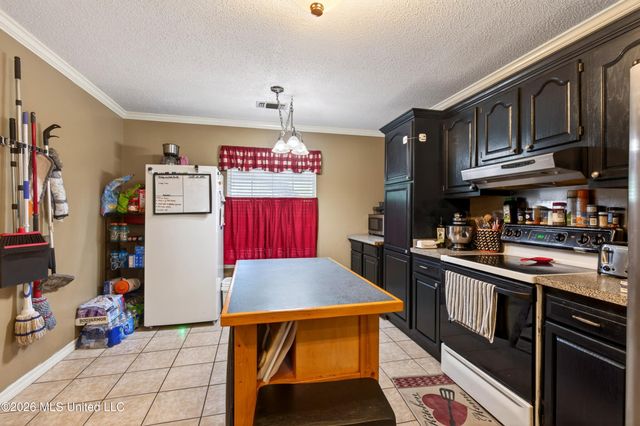 952 Kalikimaka Place, Diamondhead, MS 39525