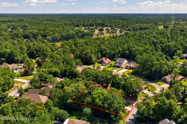 952 Kalikimaka Place, Diamondhead, MS 39525