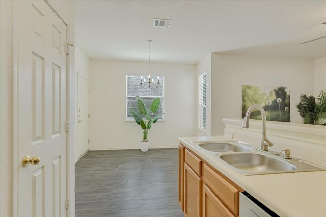 809 Sebastian BND B, Pflugerville, TX 78660