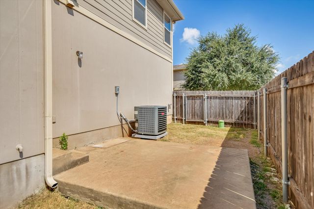 809 Sebastian BND B, Pflugerville, TX 78660