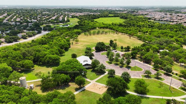 809 Sebastian BND B, Pflugerville, TX 78660