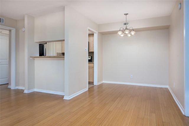3204 Menchaca RD 105, Austin, TX 78704