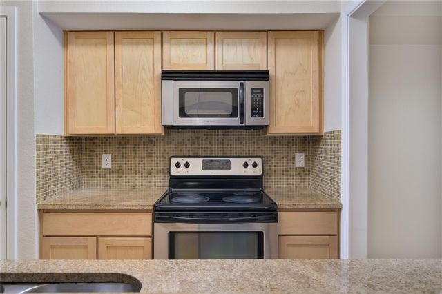 3204 Menchaca RD 105, Austin, TX 78704