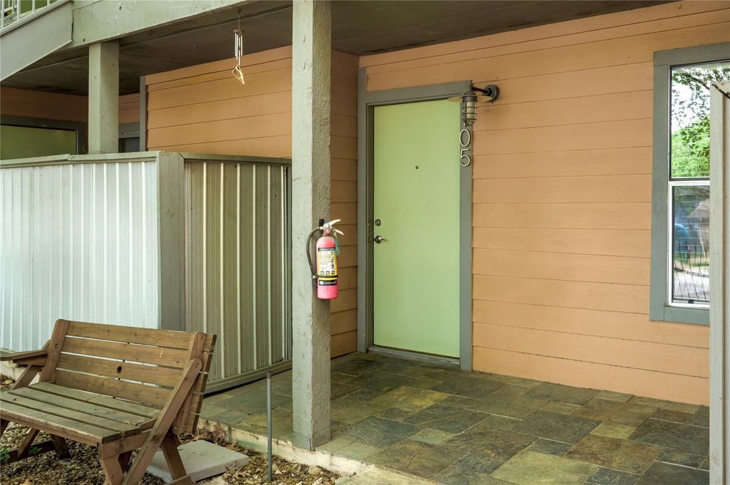 3204 Menchaca RD 105, Austin, TX 78704