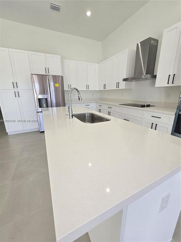 19534 SW 324 St, Homestead, FL 33030