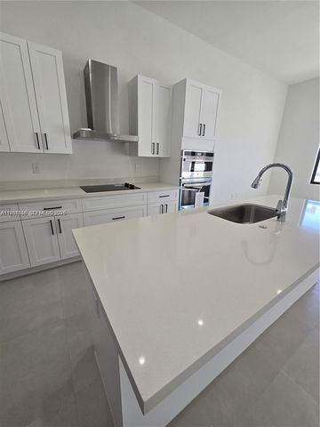 19534 SW 324 St, Homestead, FL 33030