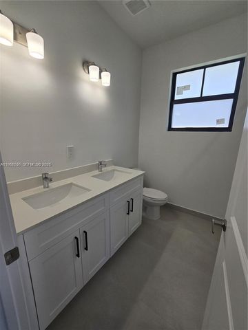 19534 SW 324 St, Homestead, FL 33030