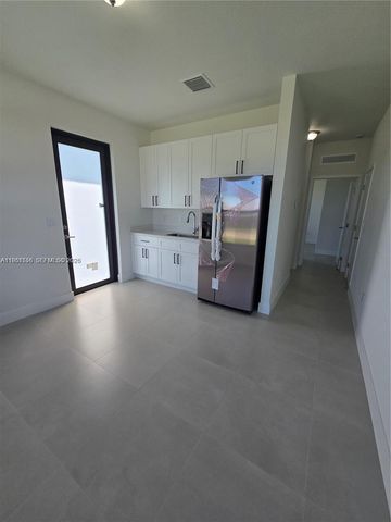 19534 SW 324 St, Homestead, FL 33030