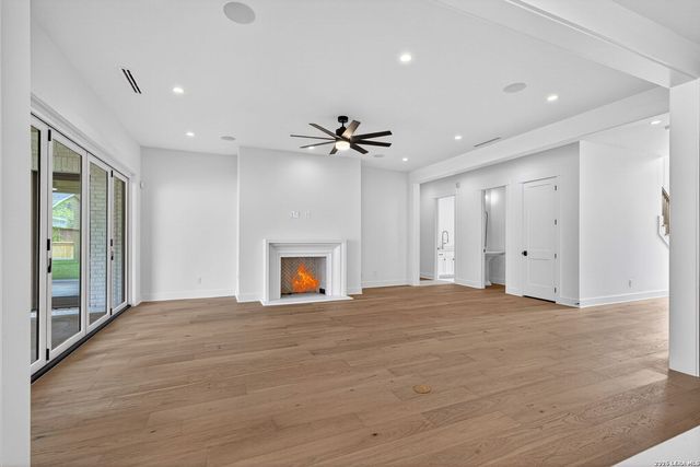 255 CLAYWELL DR, Alamo Heights, TX 78209