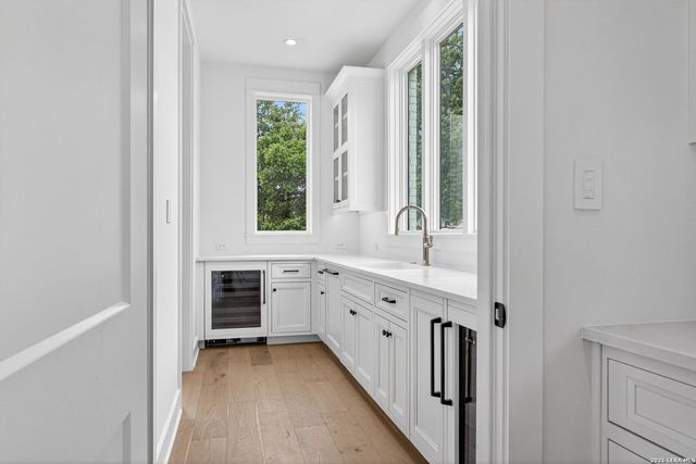 255 CLAYWELL DR, Alamo Heights, TX 78209