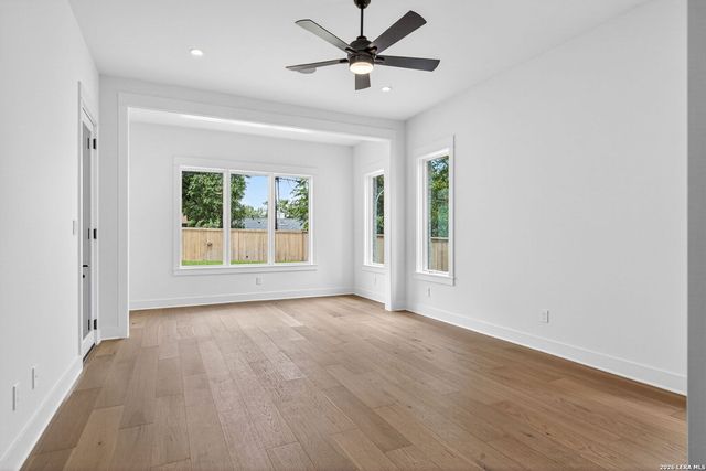 255 CLAYWELL DR, Alamo Heights, TX 78209