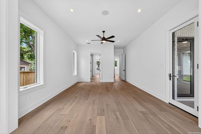 255 CLAYWELL DR, Alamo Heights, TX 78209