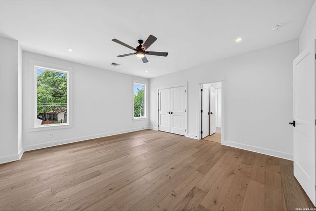 255 CLAYWELL DR, Alamo Heights, TX 78209